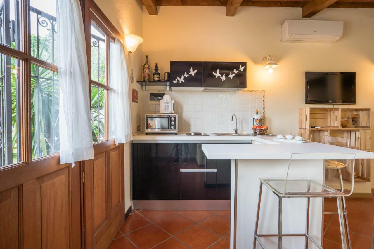B&B Rosso Baccara Montevettolini Exterior photo